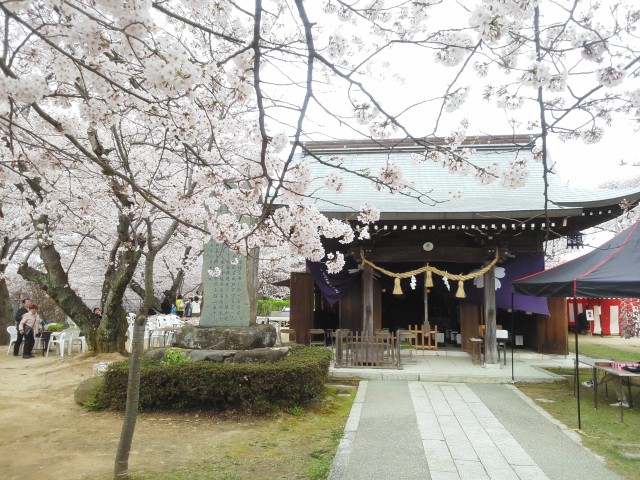 2016-04-03桜山拝殿